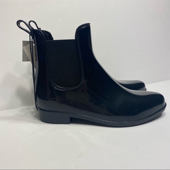 NWT Black Patent Leather Chelsea Waterproof Boots - Picture 3 of 4